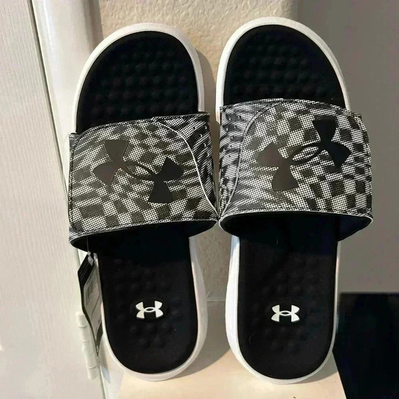 Under Armour Other - NEW Under Armour Ignite Pro Graphic Slide Sandal 3026024-003 Mens Size 8